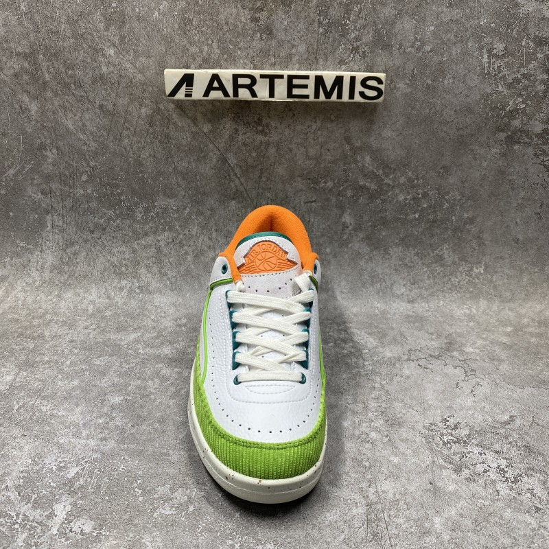 Air Jordan 2 Retro Low TITAN