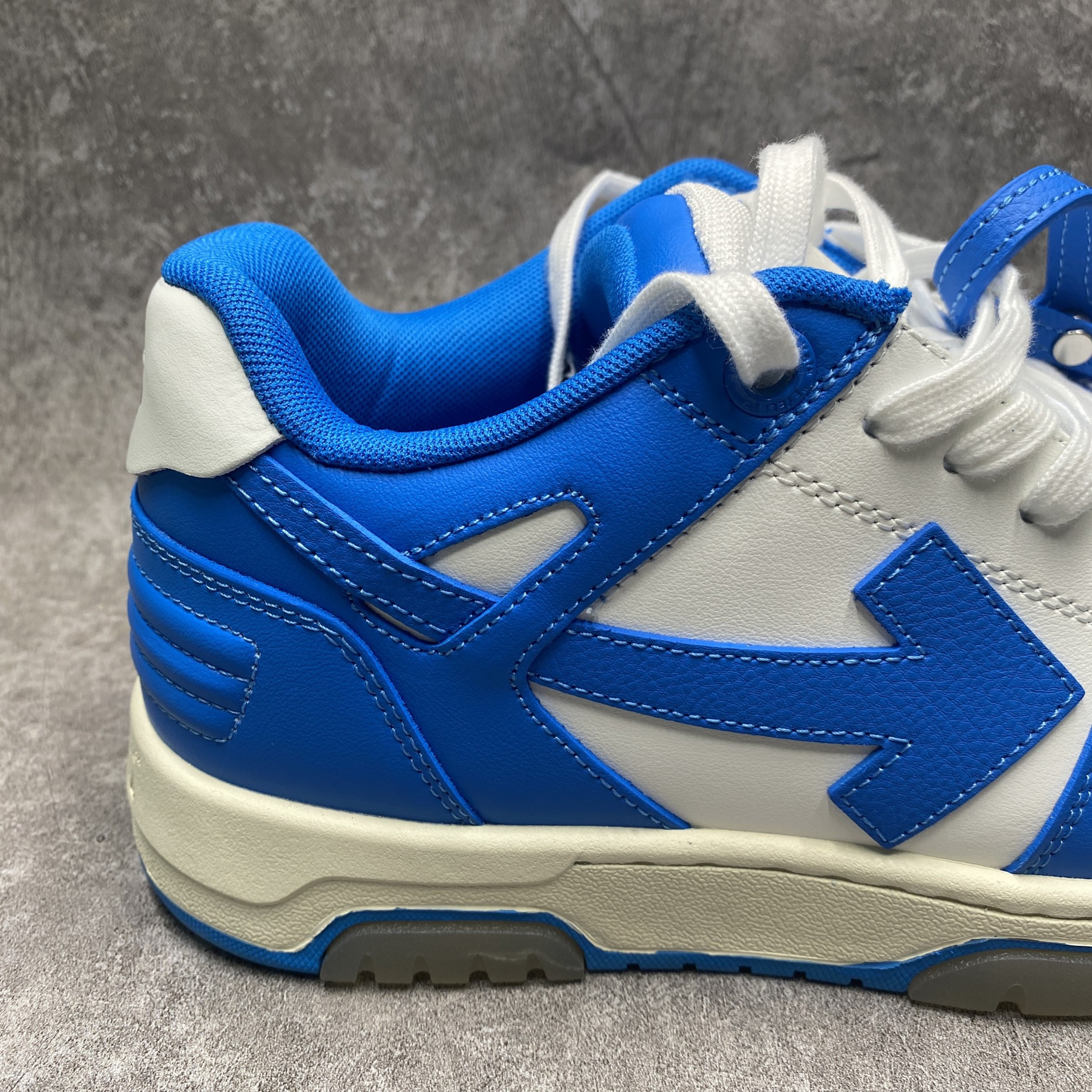 OFF-WHITE Out Of Office OOO Low Tops Blue White
