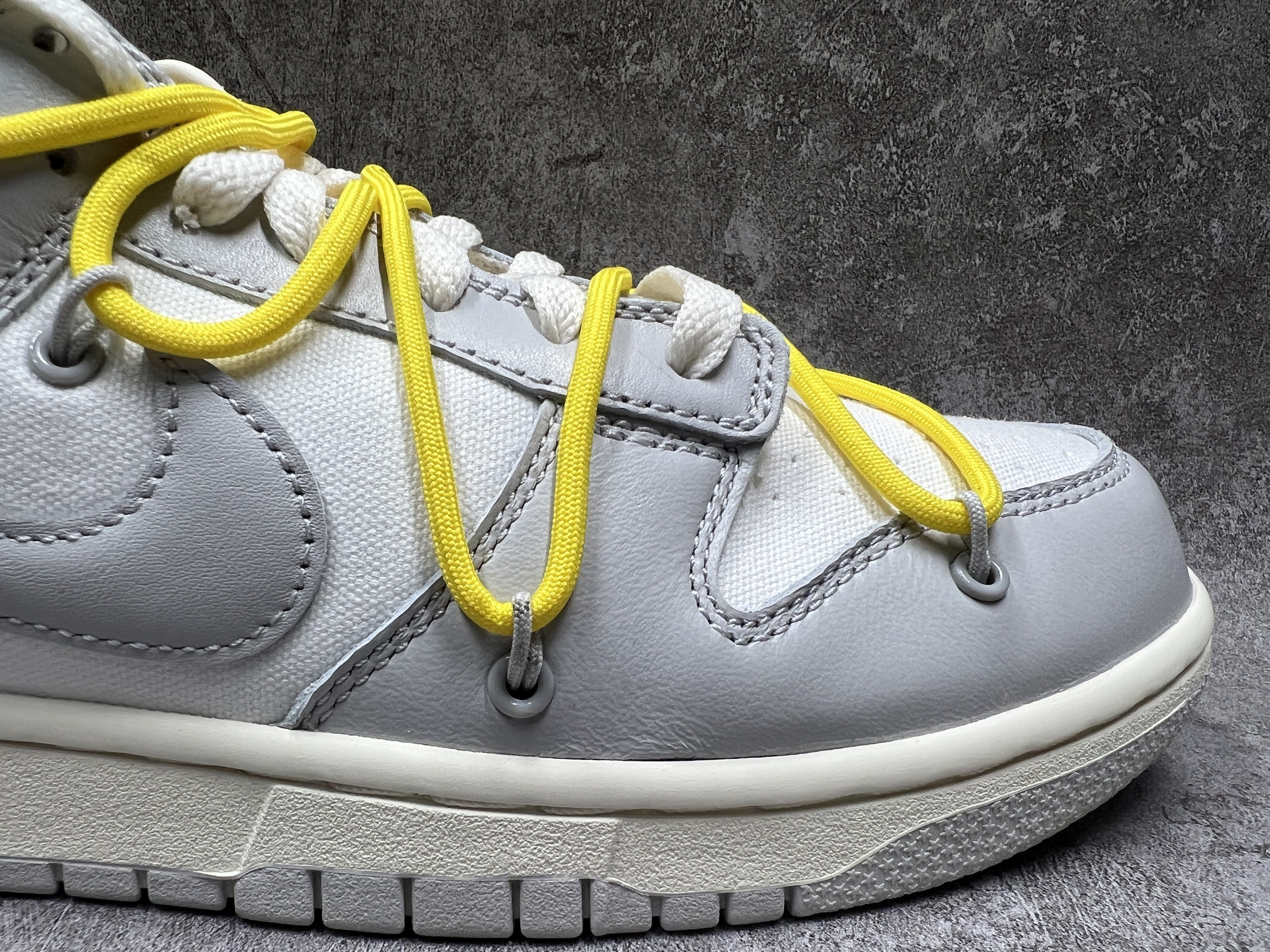 Nike Dunk Low Off-White Lot 29
