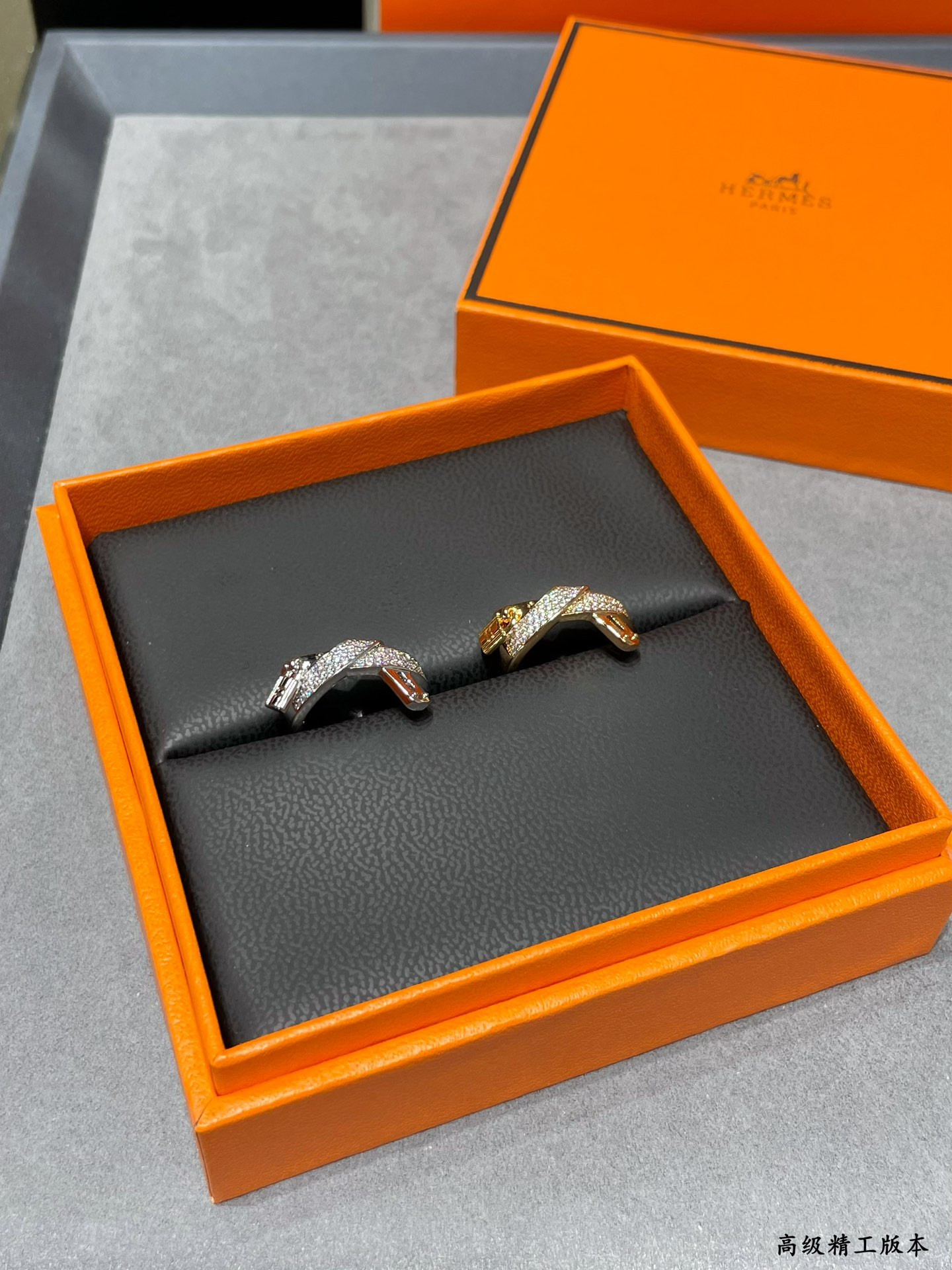 Hermès H Clasp Ring