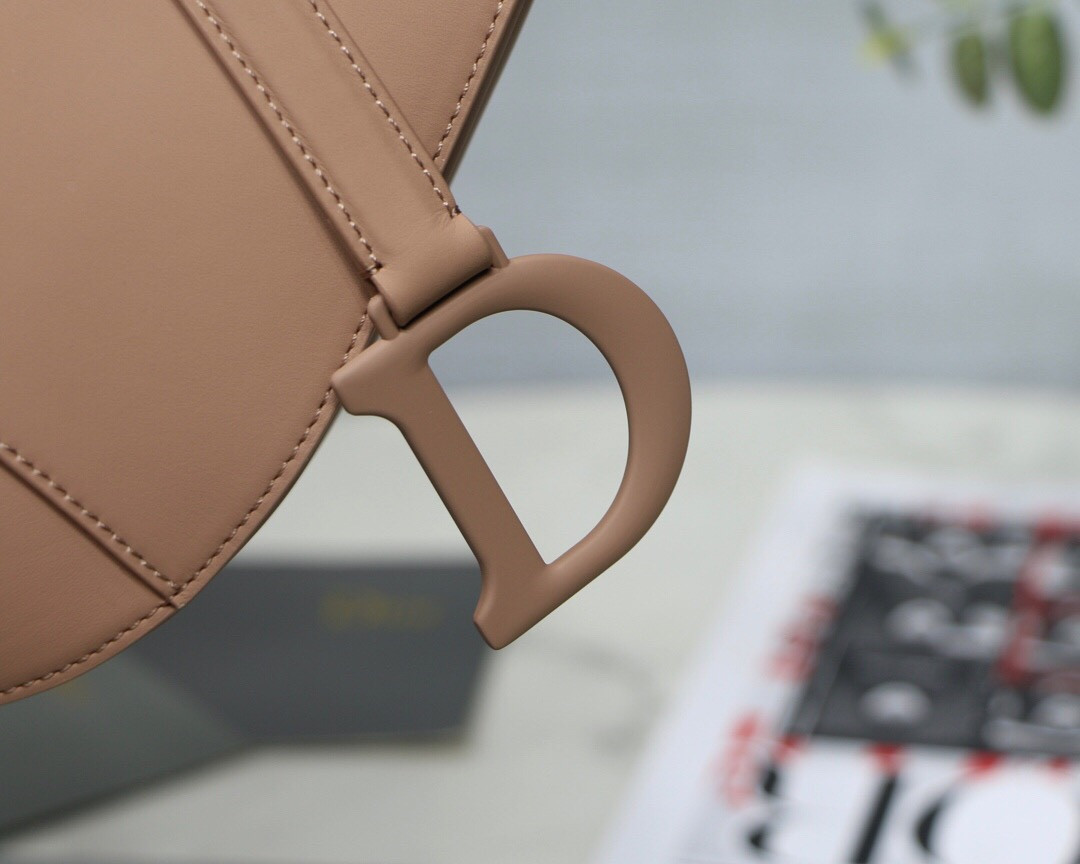 D*or saddle bag antique pink smooth calfskin 25.5x20x6.5cm