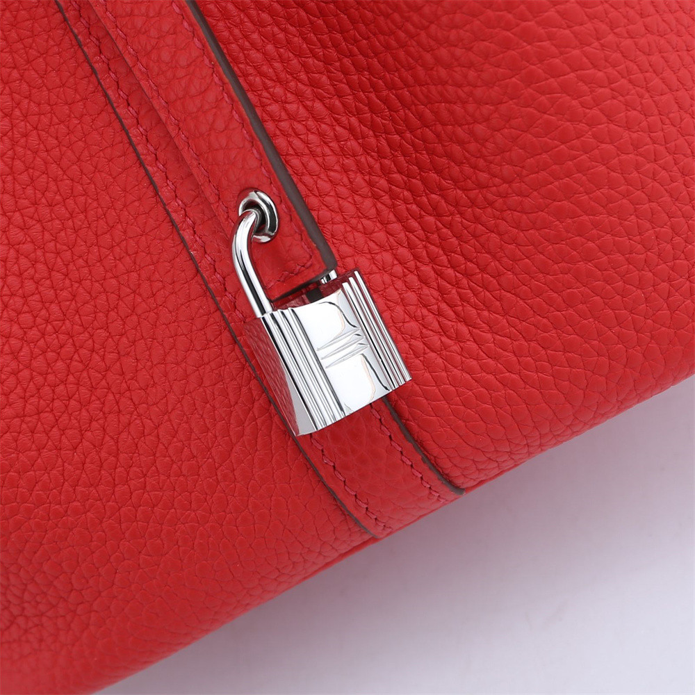 Hermès Picotin 18cm bright red without original box
