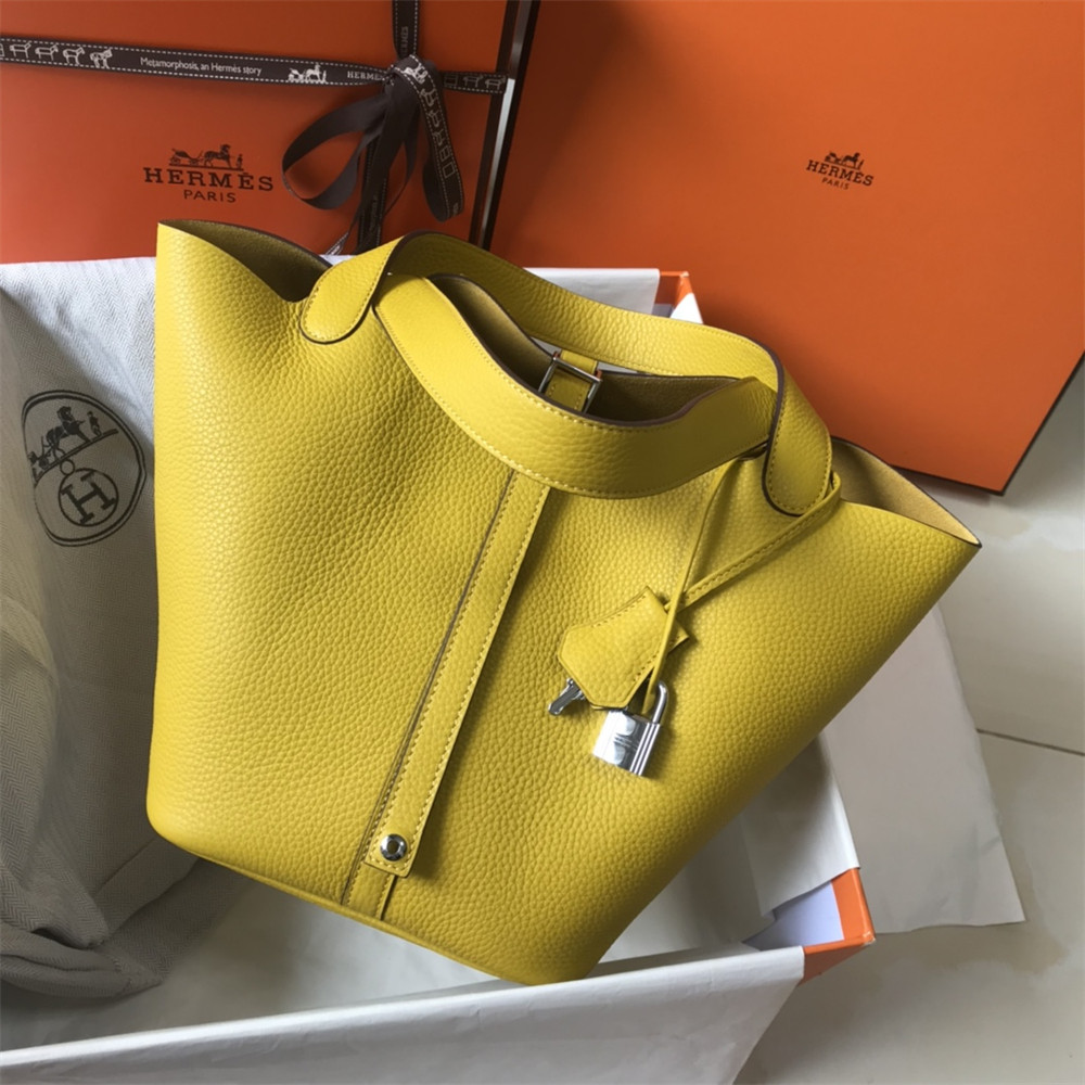 Hermès Picotin 18cm amber yellow without original box