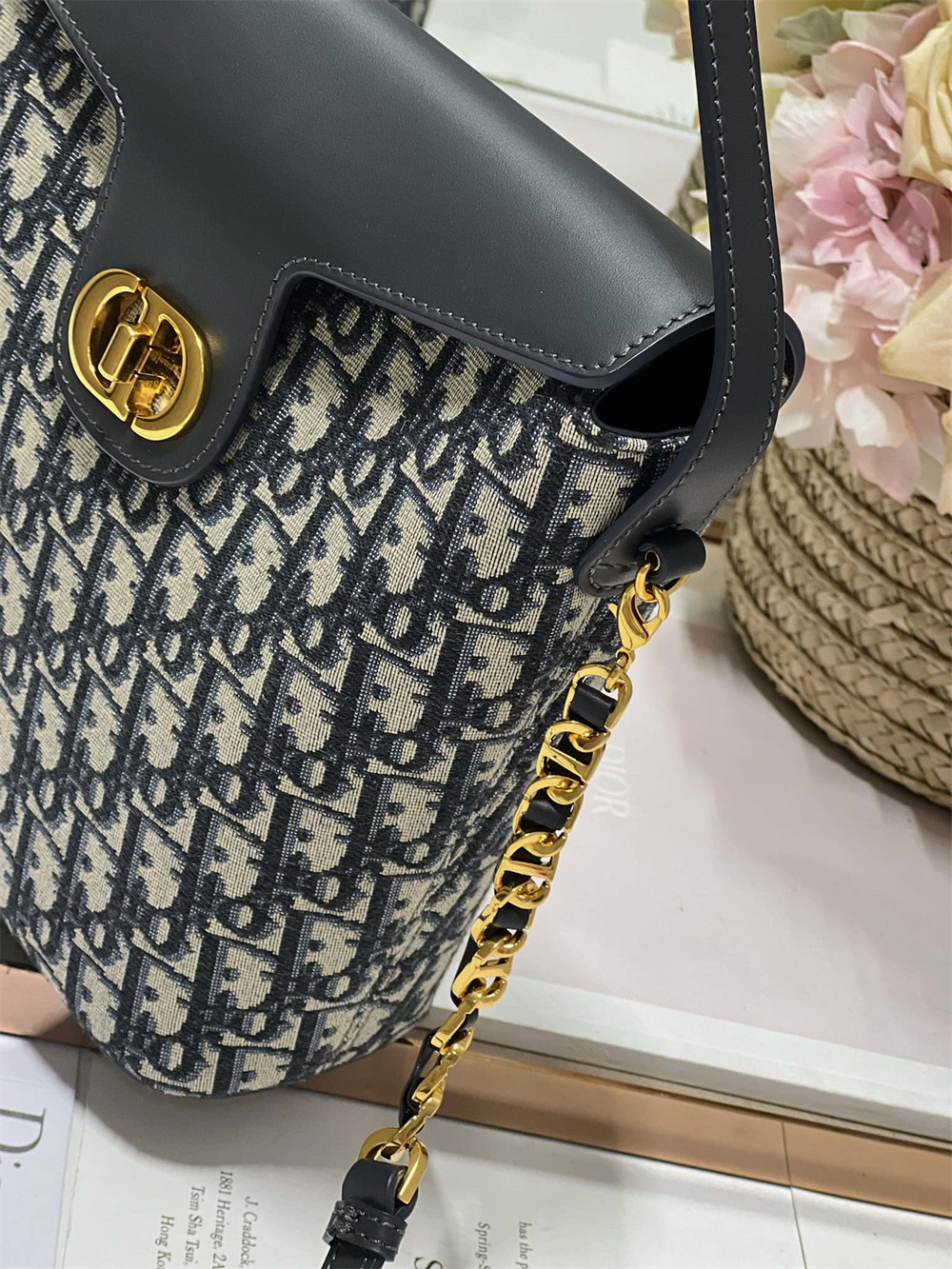 D*or 30 montaigne large chain bucket bag oblique jacquard and calfskin