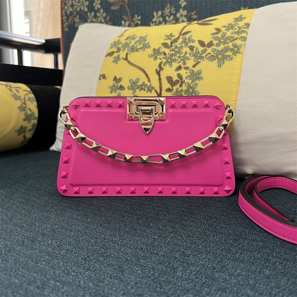 VALENTINO GARAVANI ROCKSTUD23 SMALL SMOOTH CALFSKIN SHOULDER BAG ROSERED