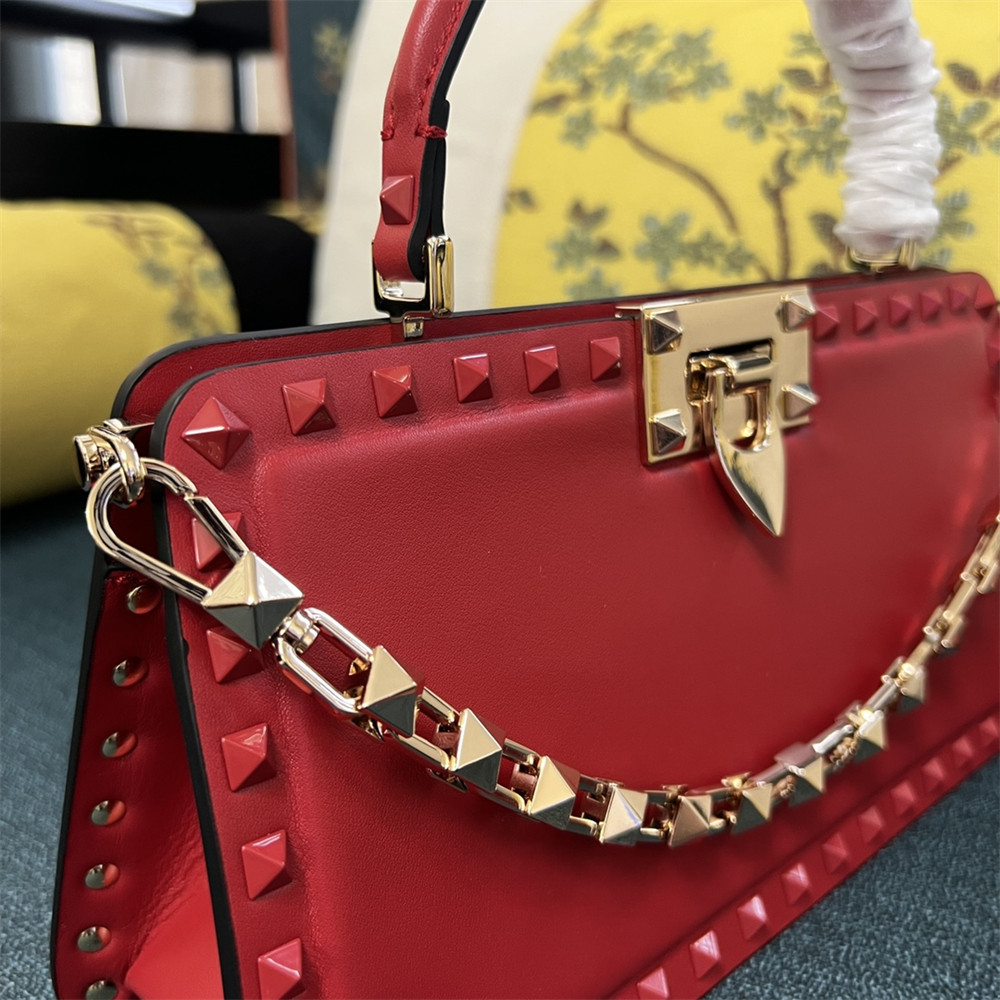 VALENTINO GARAVANI ROCKSTUD23 smooth calfskin handbag Red