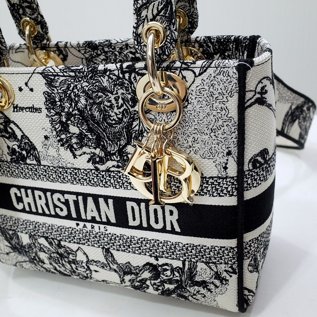 medium D*or lady d-lite bag  24 x 20 x 11 cm