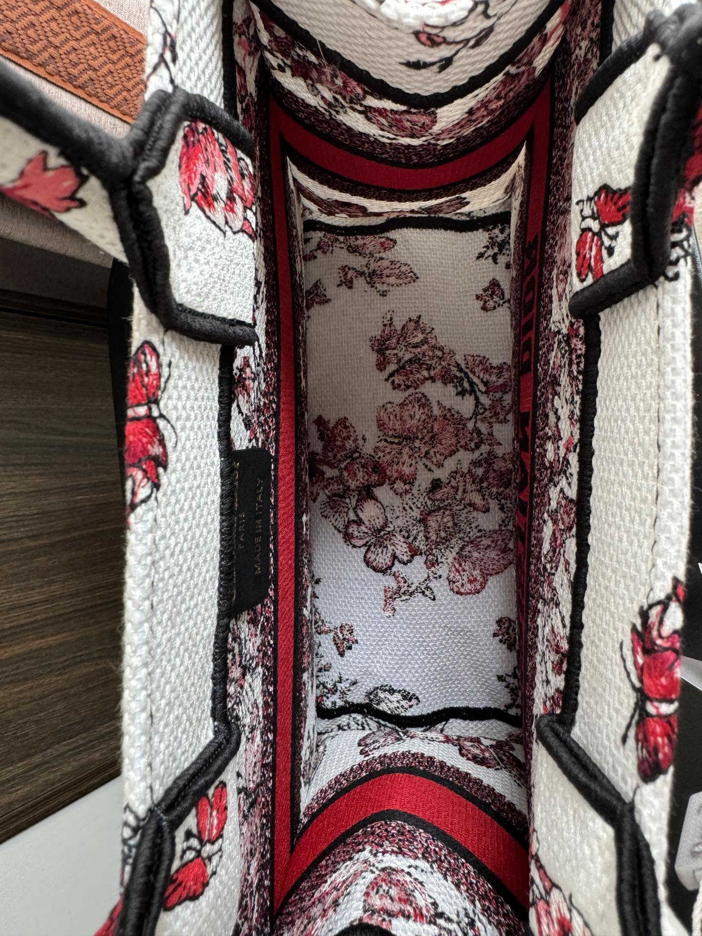 small D*or book tote white and red le cŒur des papillons embroidery 10.5 x 8.5 x 5.5 inches