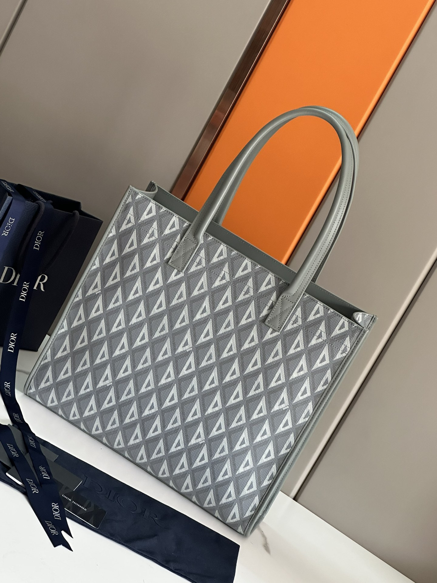 D*or safari tote bag gray in grained calfskin 15.5 x 14 x 4.5 inches