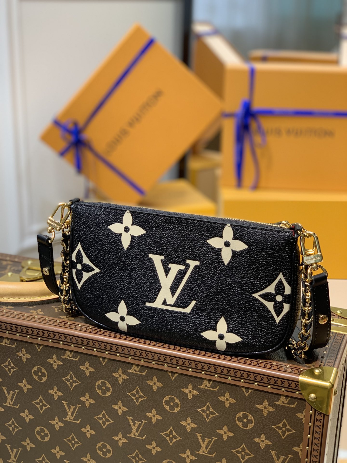 l0*is V*t0n m45777 multi pochette accessoires 9.4 x 5.3 x 1.6 inches