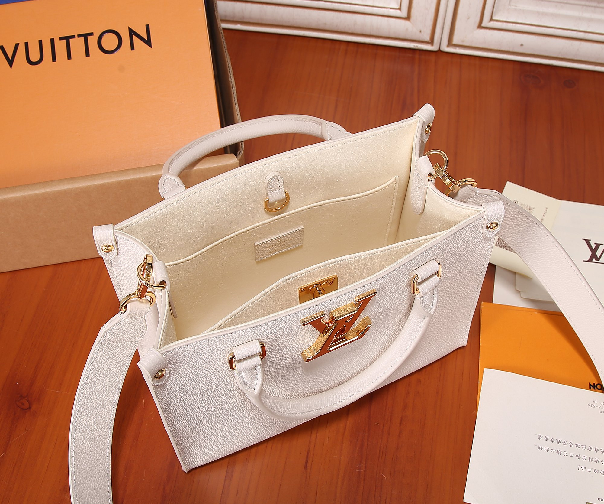 LV M23637 Lock & Go 9.6 x 7.5 x 4.1 inches