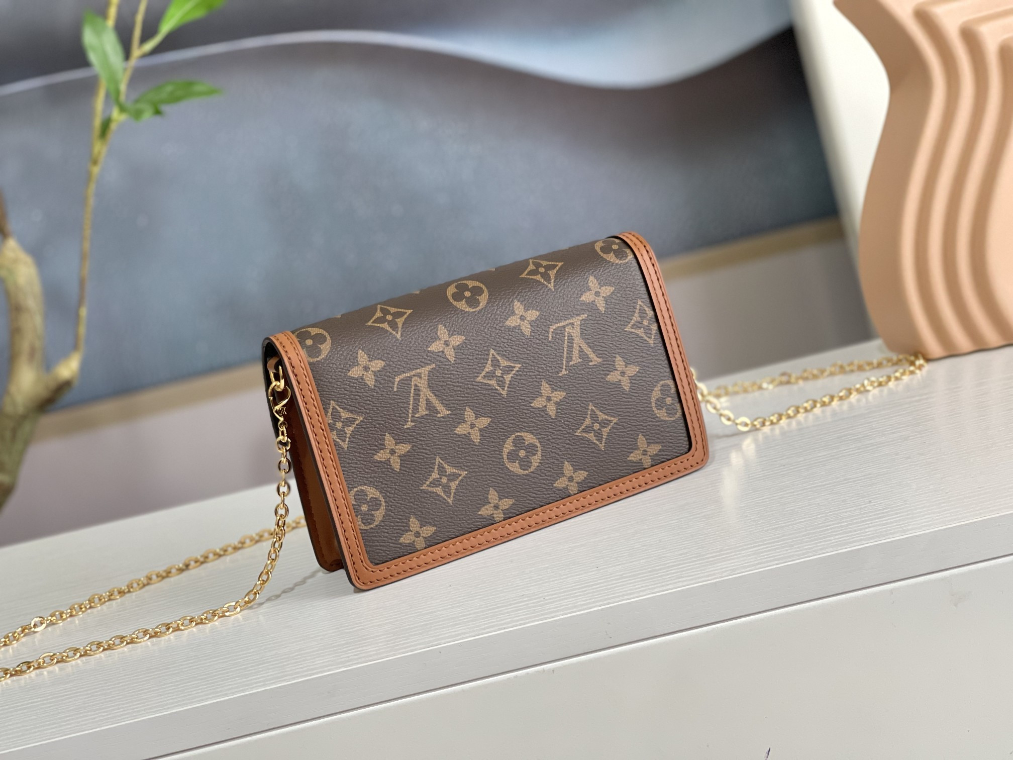 LV M68746 Dauphine Chain Wallet 7.3 x 4.7 x 2 inches
