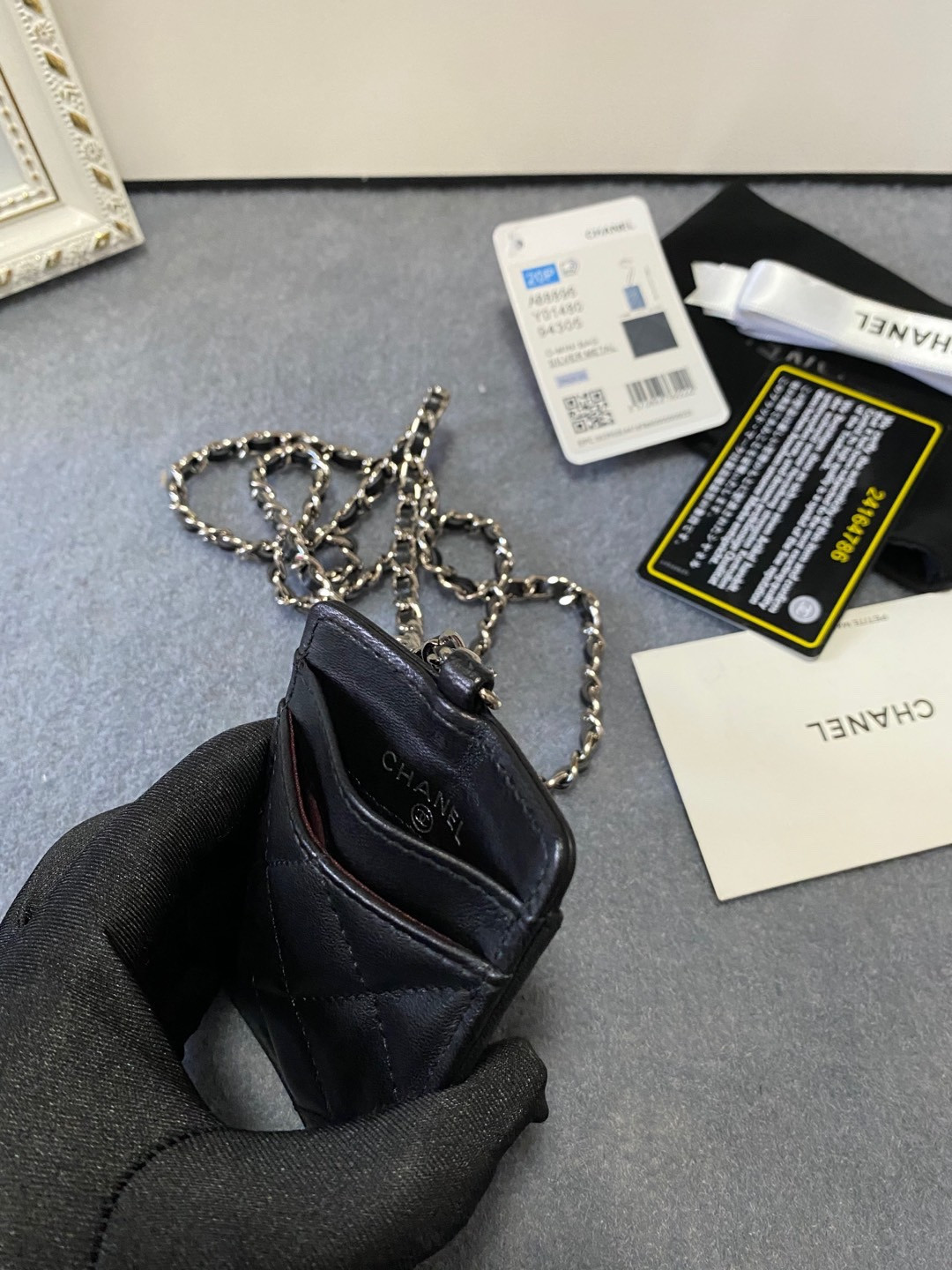 Ch*el card holder 10.5 x7 x  0.5cm