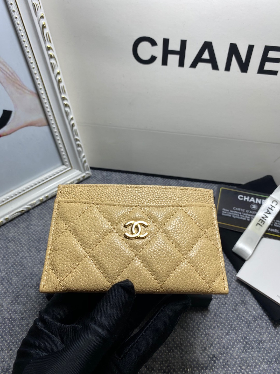 Ch*el card holder 10cm