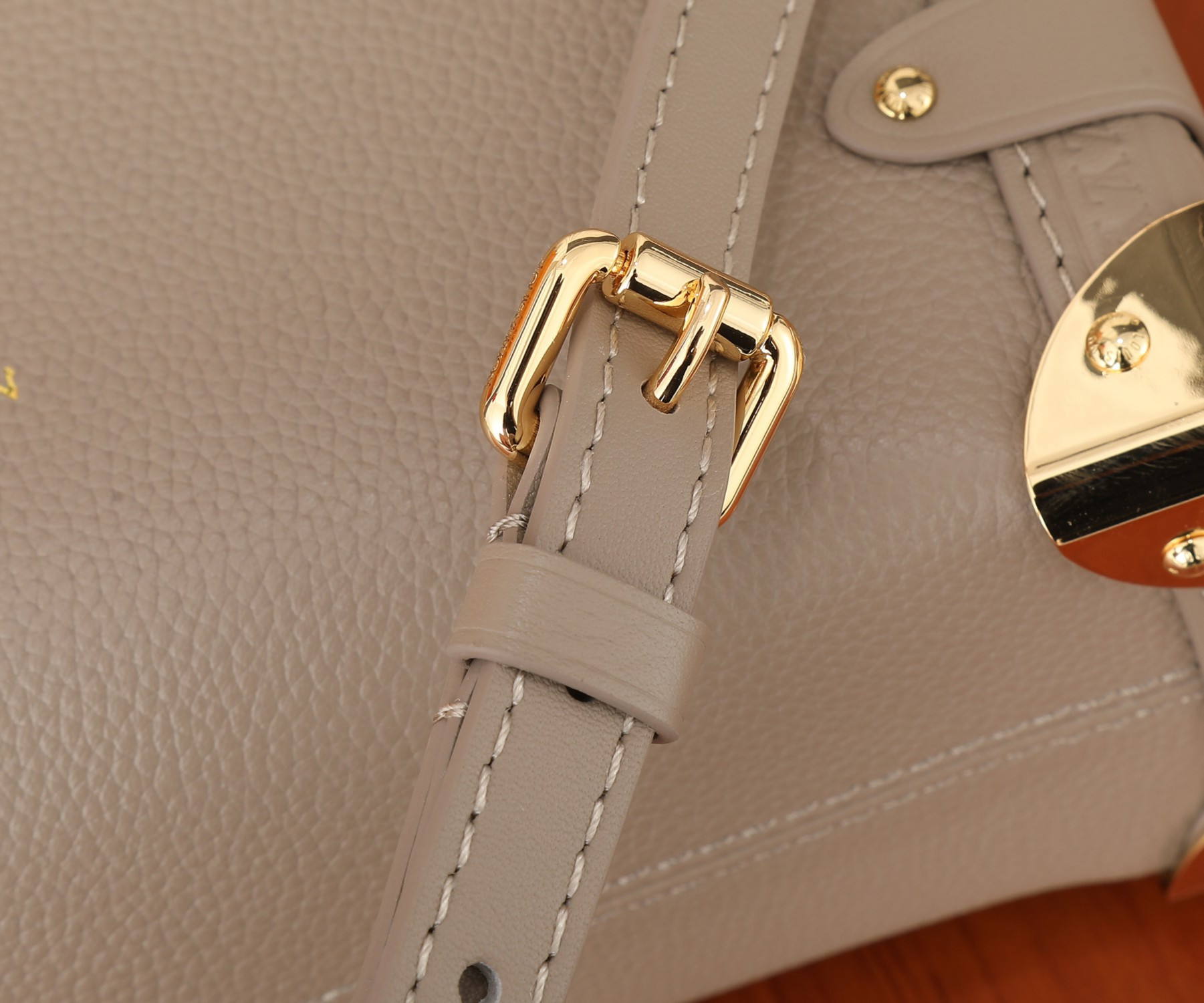LV Side Trunk MM M25172  8.3 x 5.5 x 2.4 inches