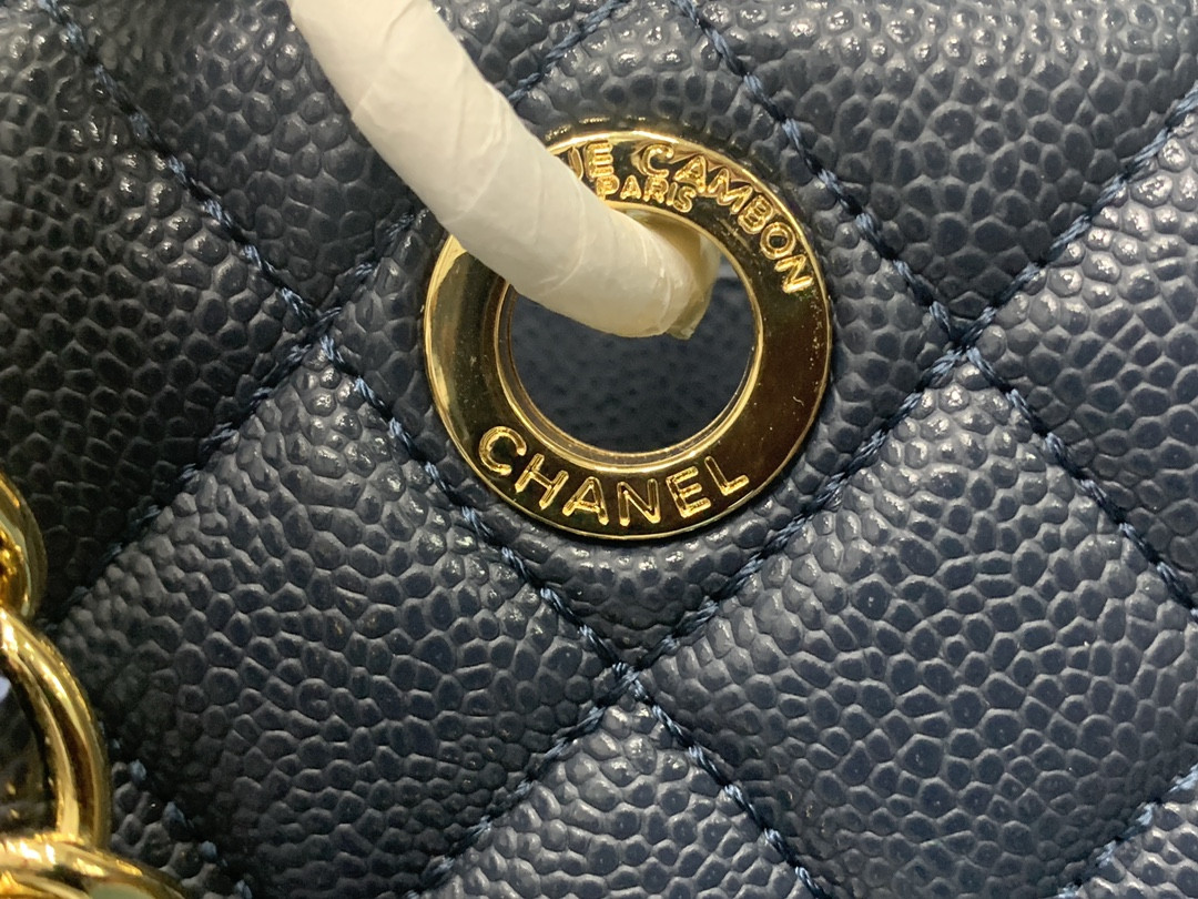 Ch*el gst caviar leather hardware 24x33x13cm