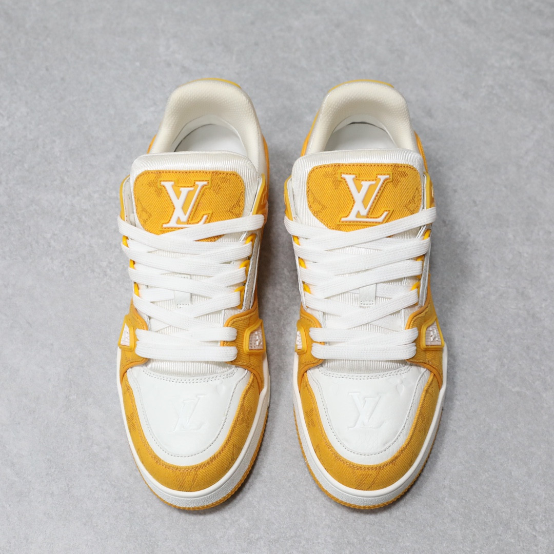 UA LV Trainer Sneaker