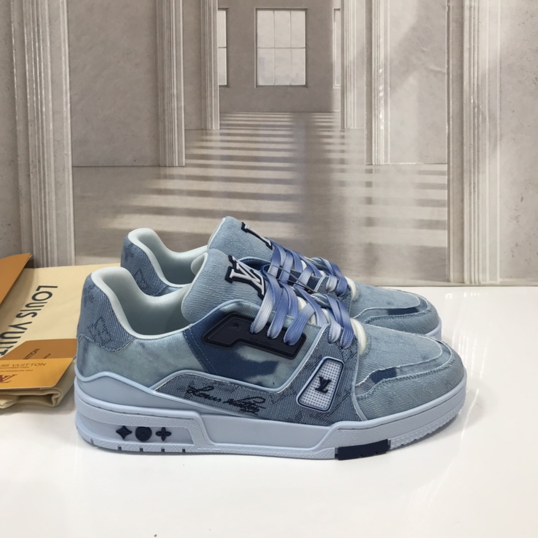 UA LV Trainer Sneaker