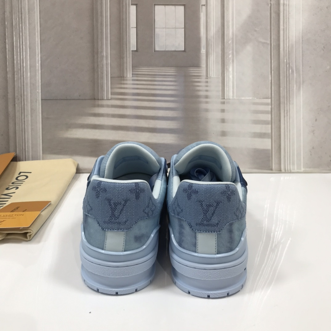 UA LV Trainer Sneaker
