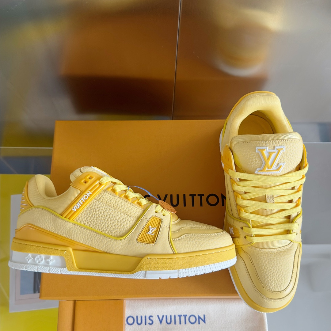 UA LV Trainer Sneaker
