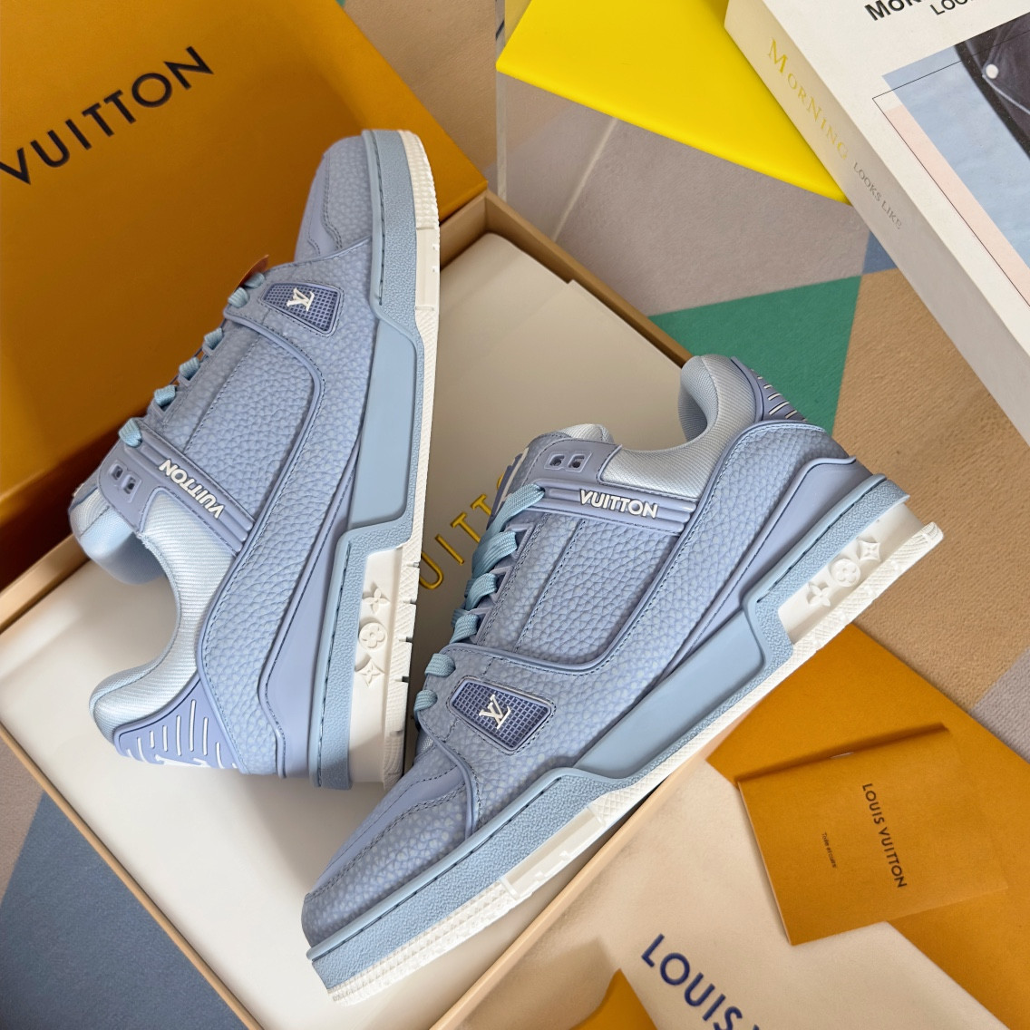 UA LV Trainer Sneaker