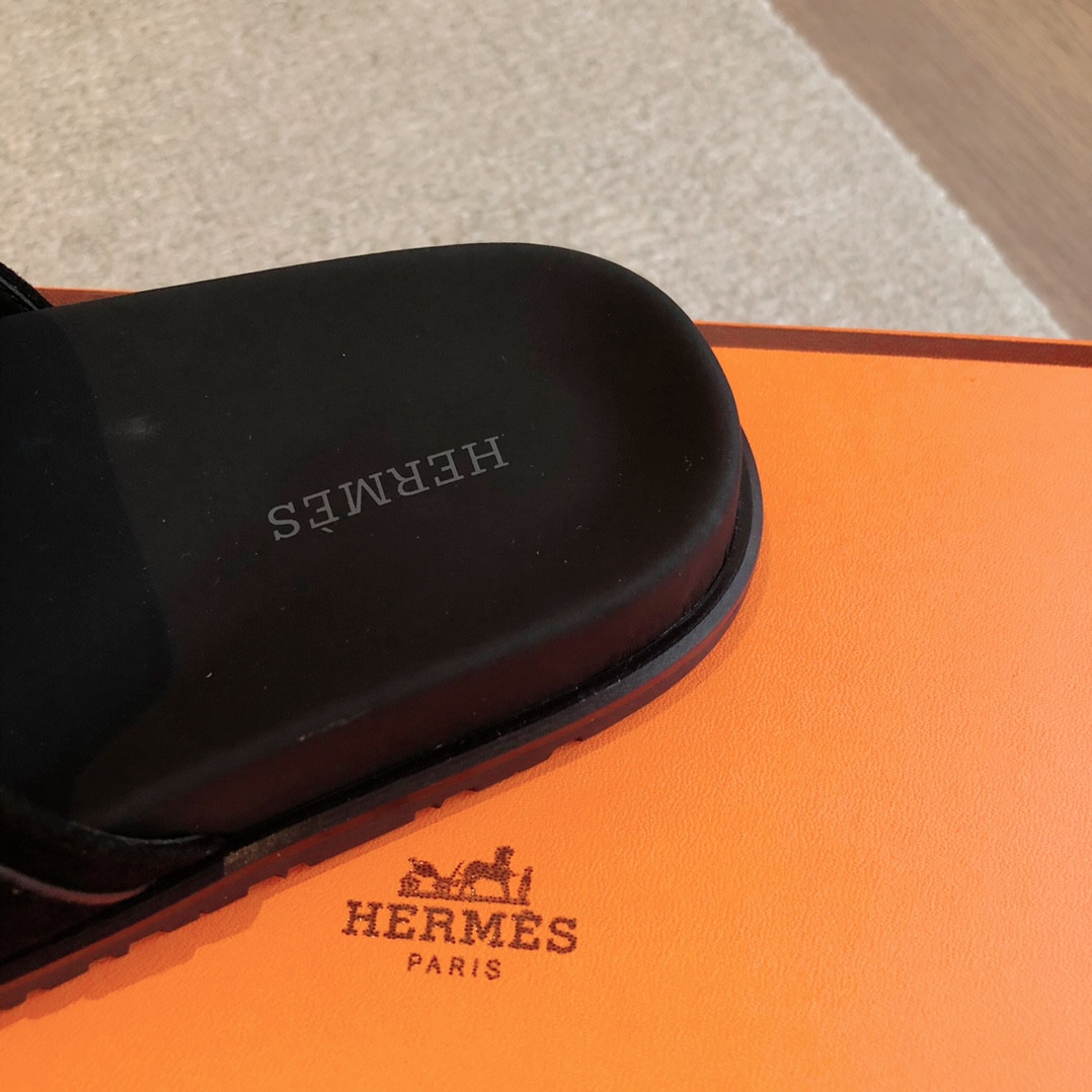 UA Hermès Empire Sandal