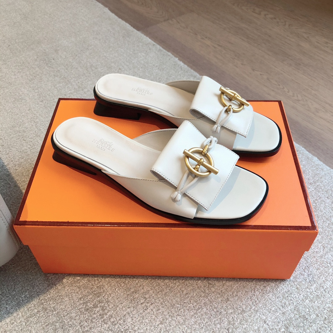 UA Hermès Isle sandal