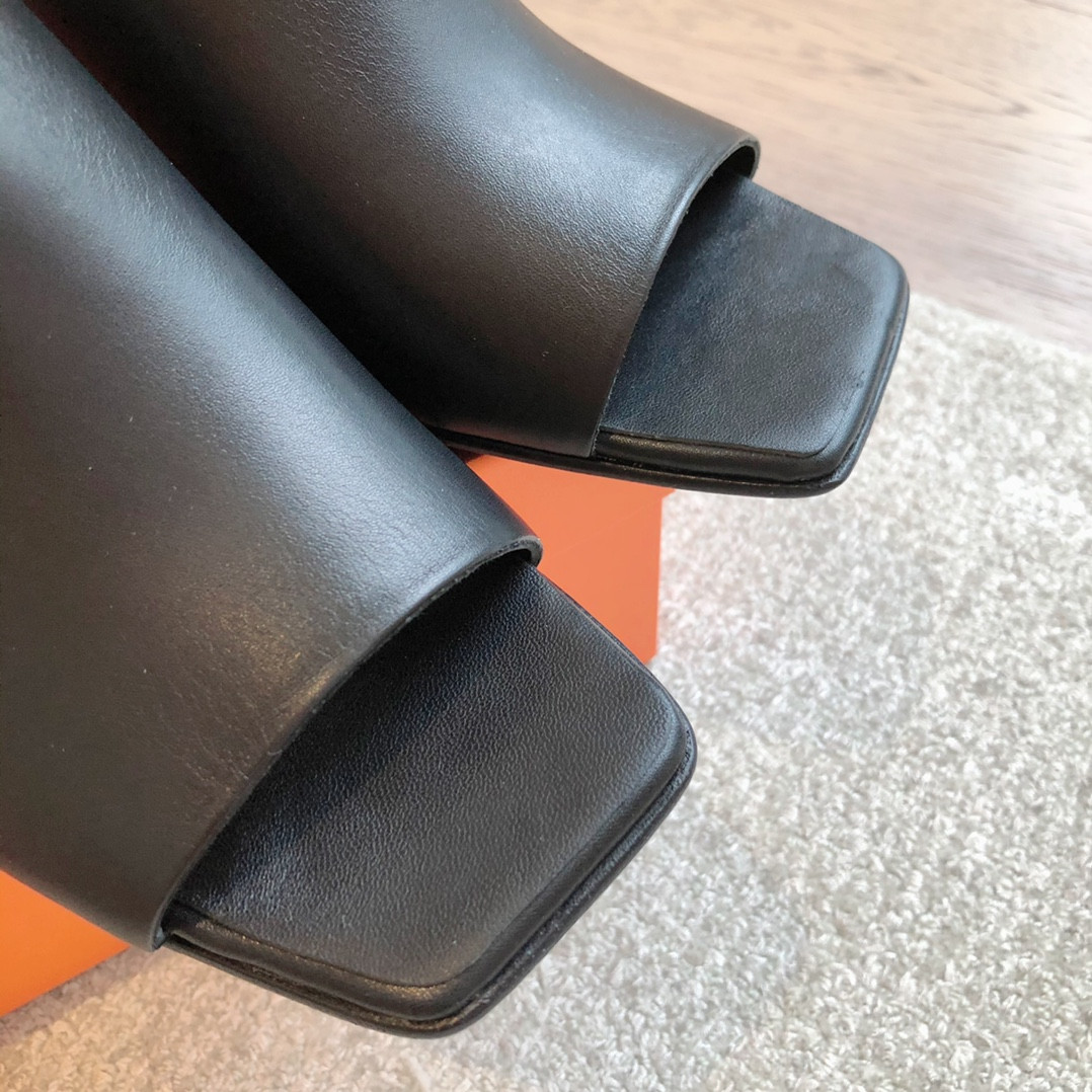 UA Hermès Iconique 60 sandal