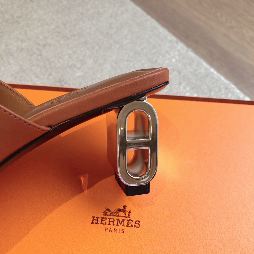 UA Hermès Iconique 60 sandal
