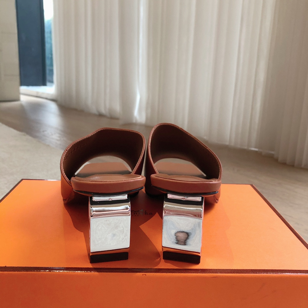 UA Hermès Iconique 60 sandal