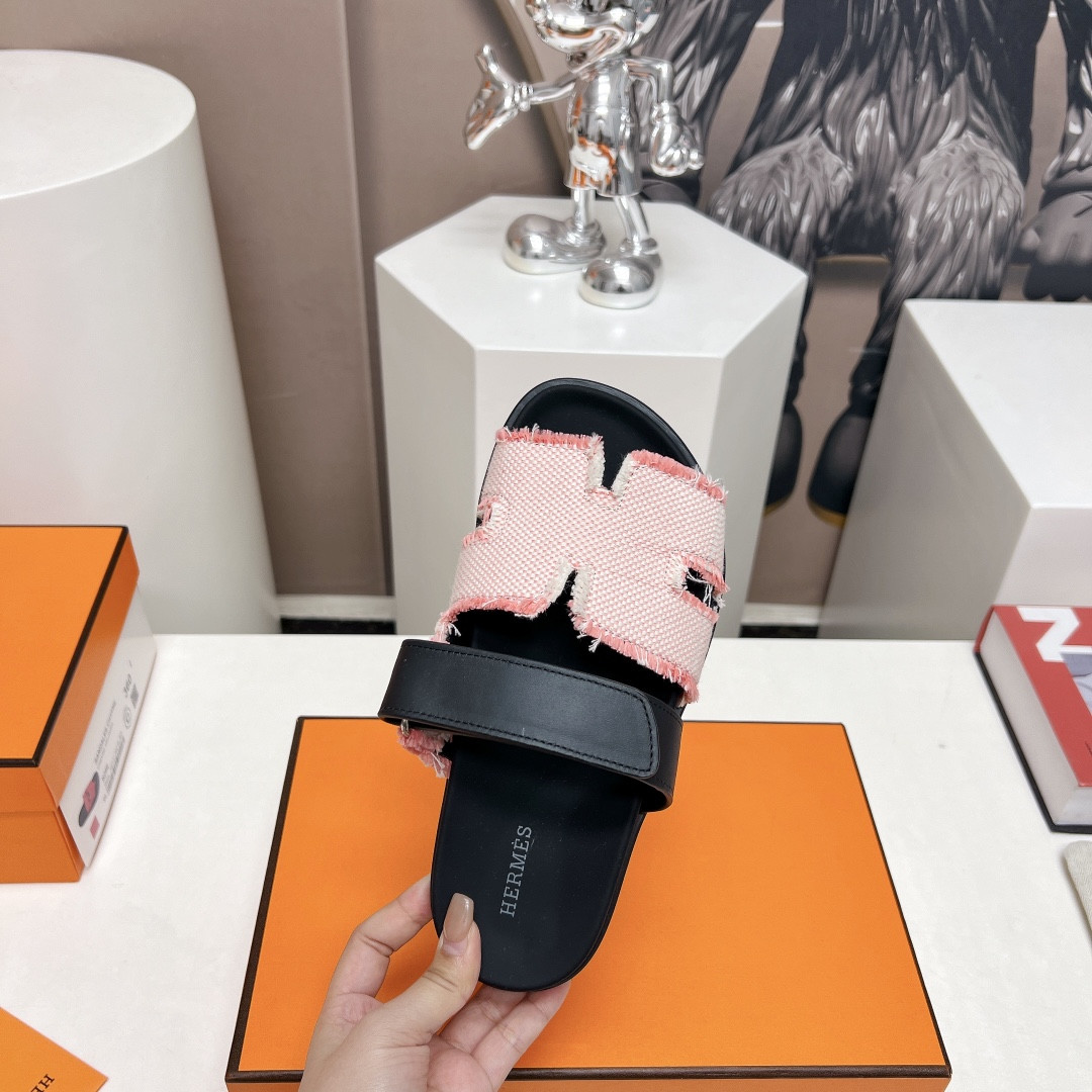 UA Hermès Chypre sandal