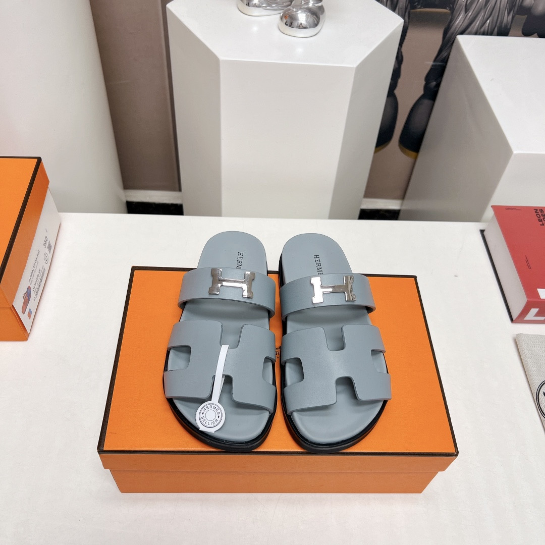 UA Hermès Chypre sandal