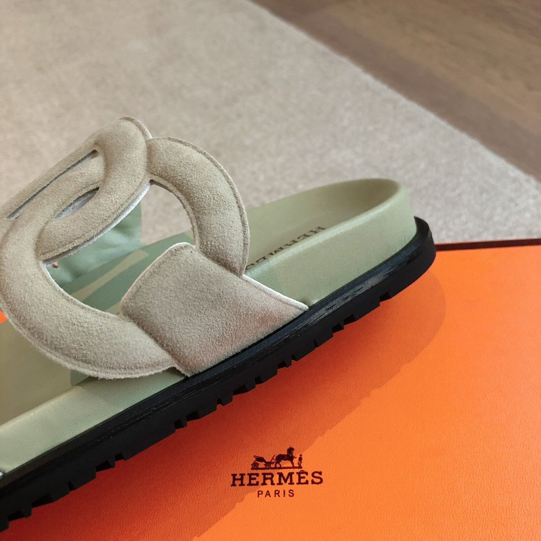 UA Hermès Extra sandal