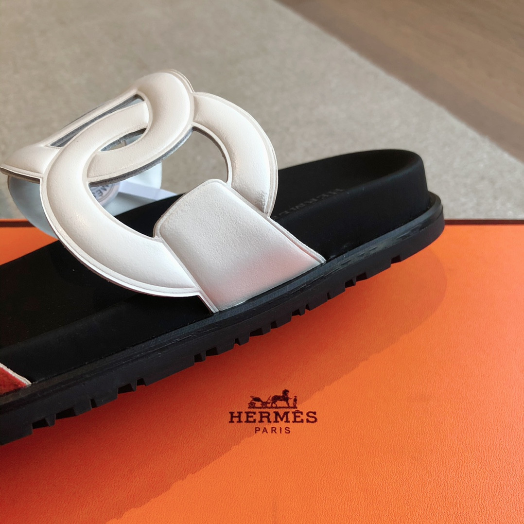 UA Hermès Extra sandal