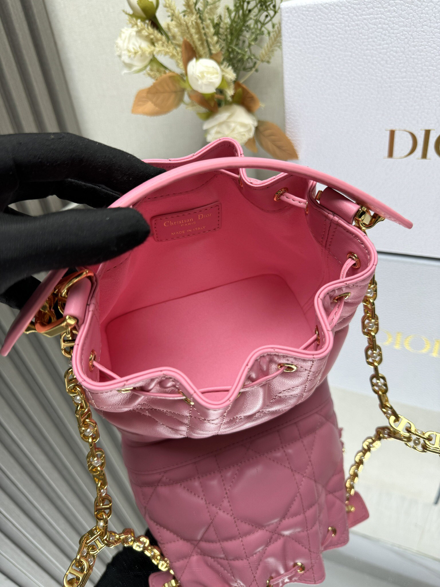 small D*or jolie bucket bag 17 x 16 x 10.5 cm
