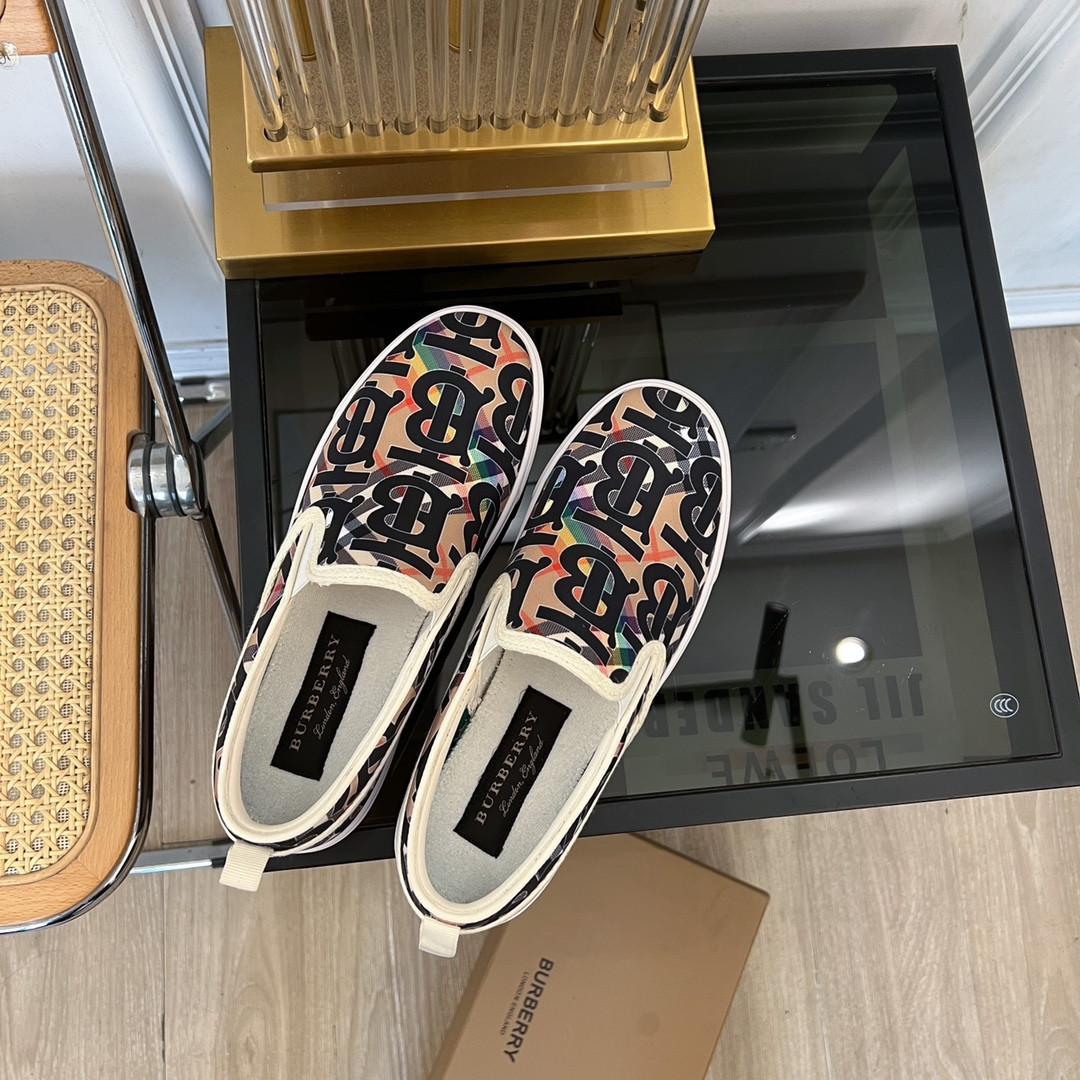 ua B**rry slip on sneakers