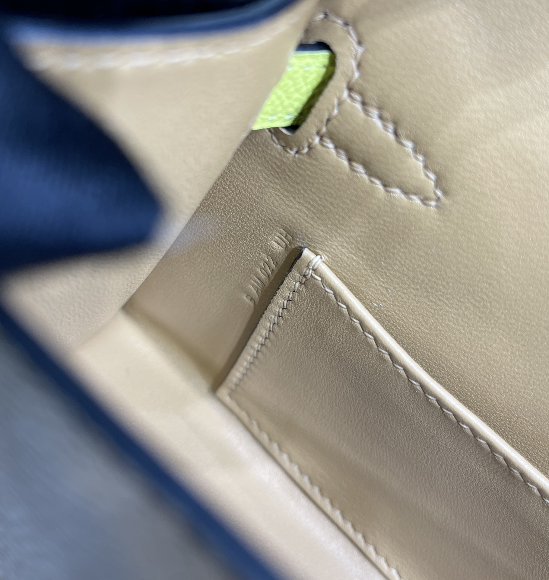 Hermès Mini Kelly 19 19×6×12CM