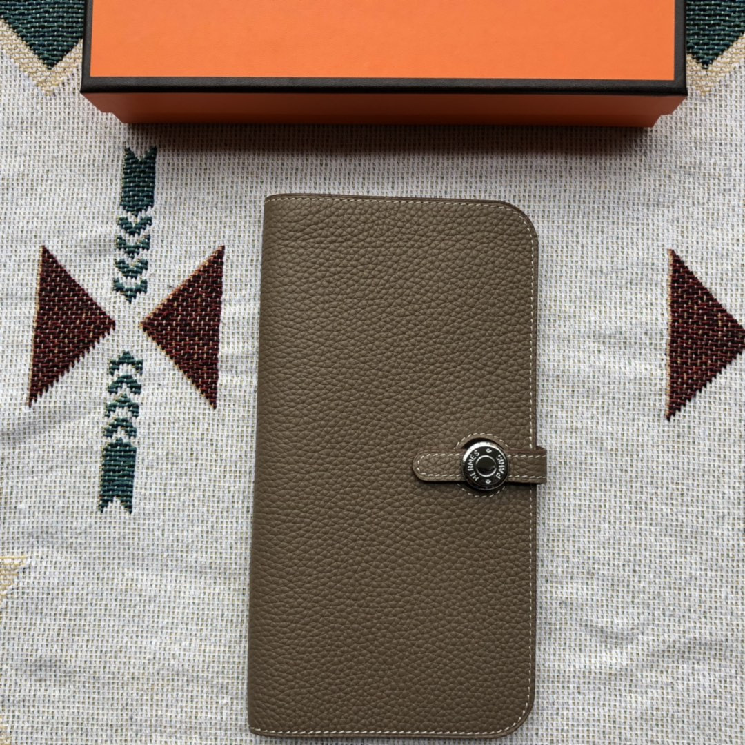 Hermès Dogon Duo Wallet