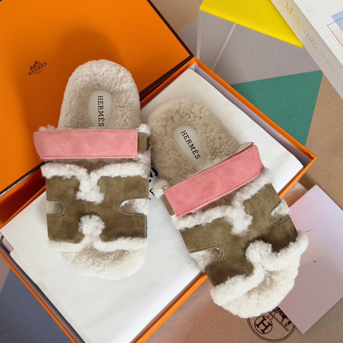 UA Hermès Chypre sandal