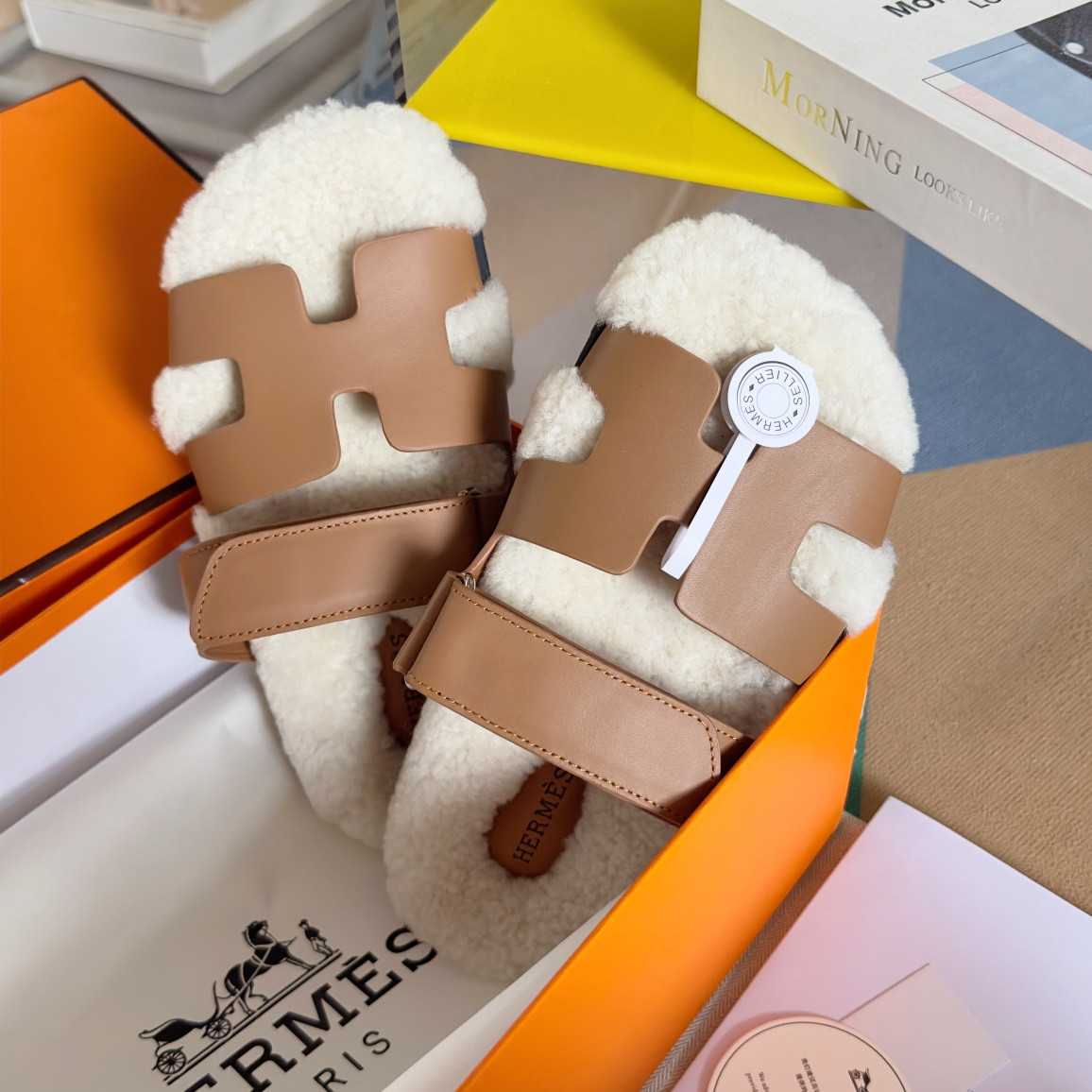 UA Hermès Chypre sandal
