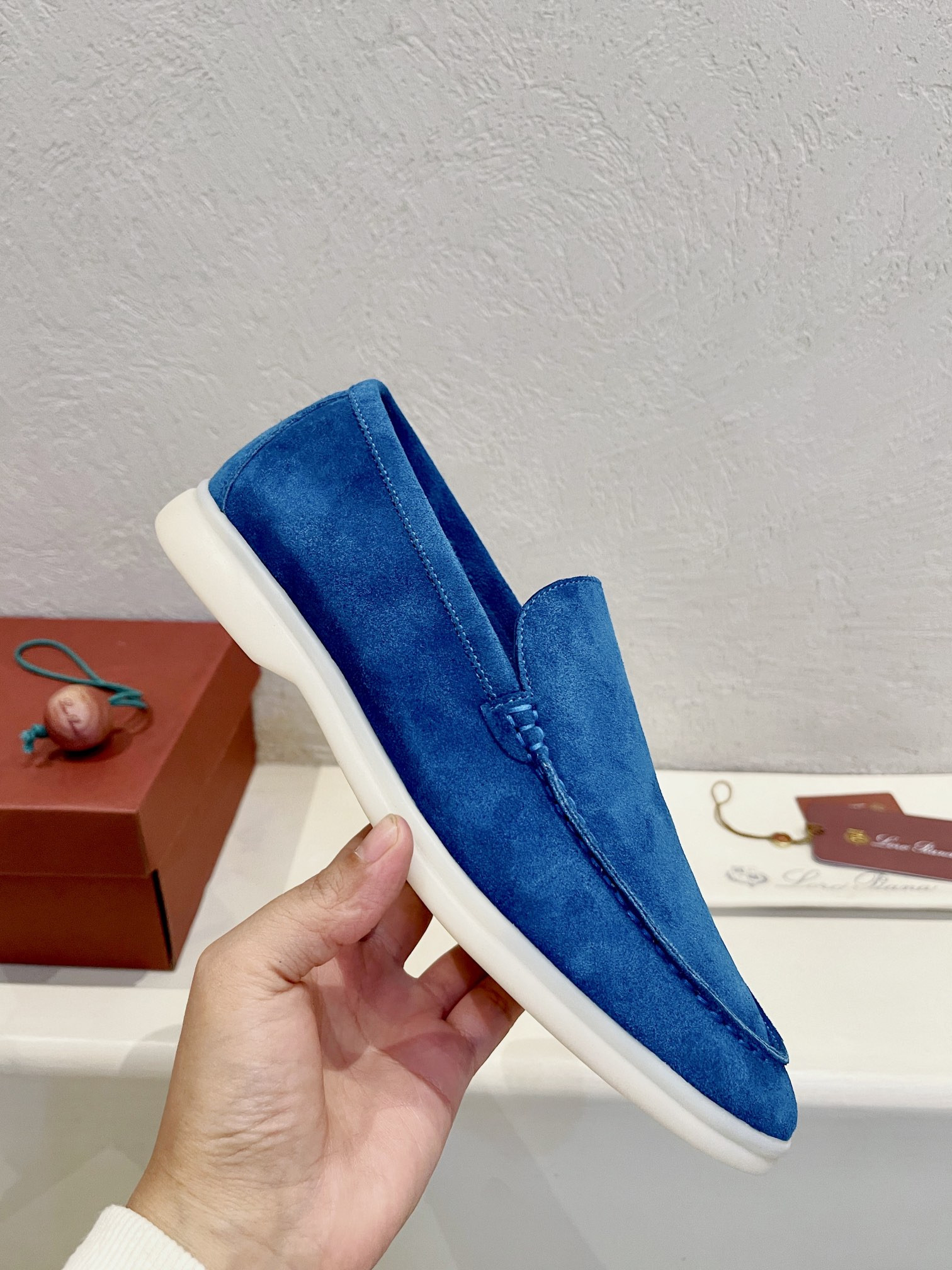 ua L**o p*ana summer walk loafers