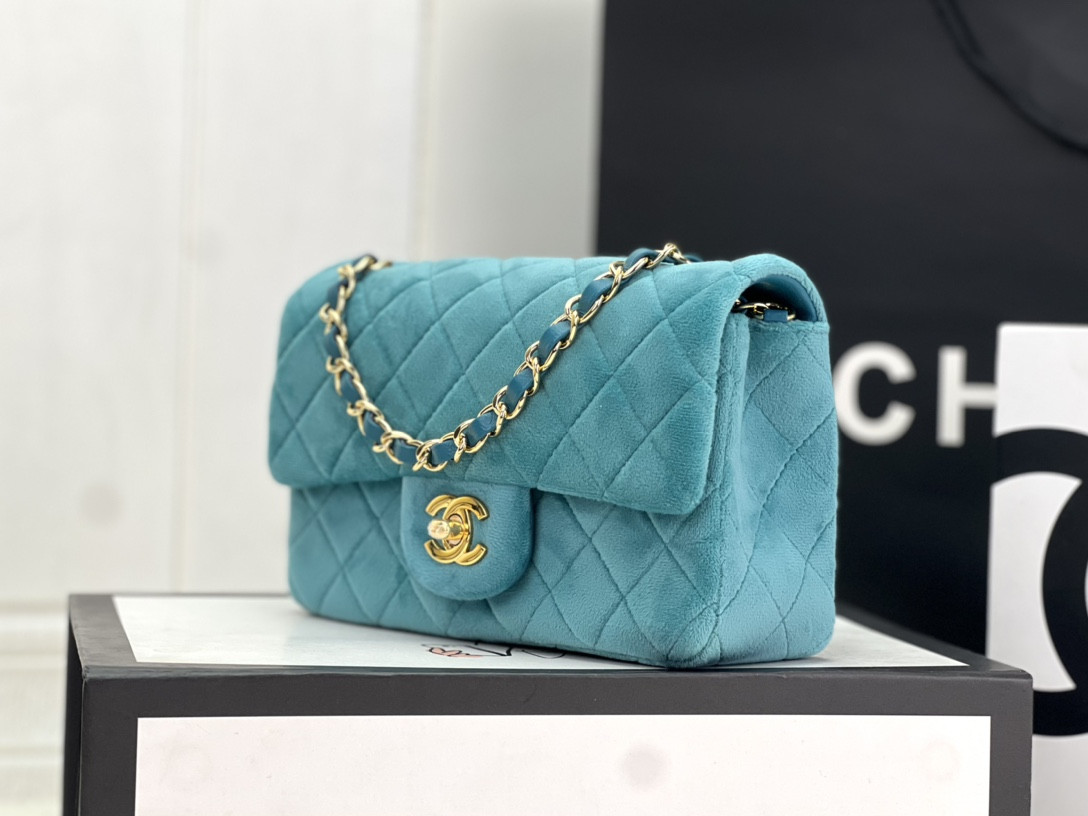 Ch*el classic flap bag 20cm