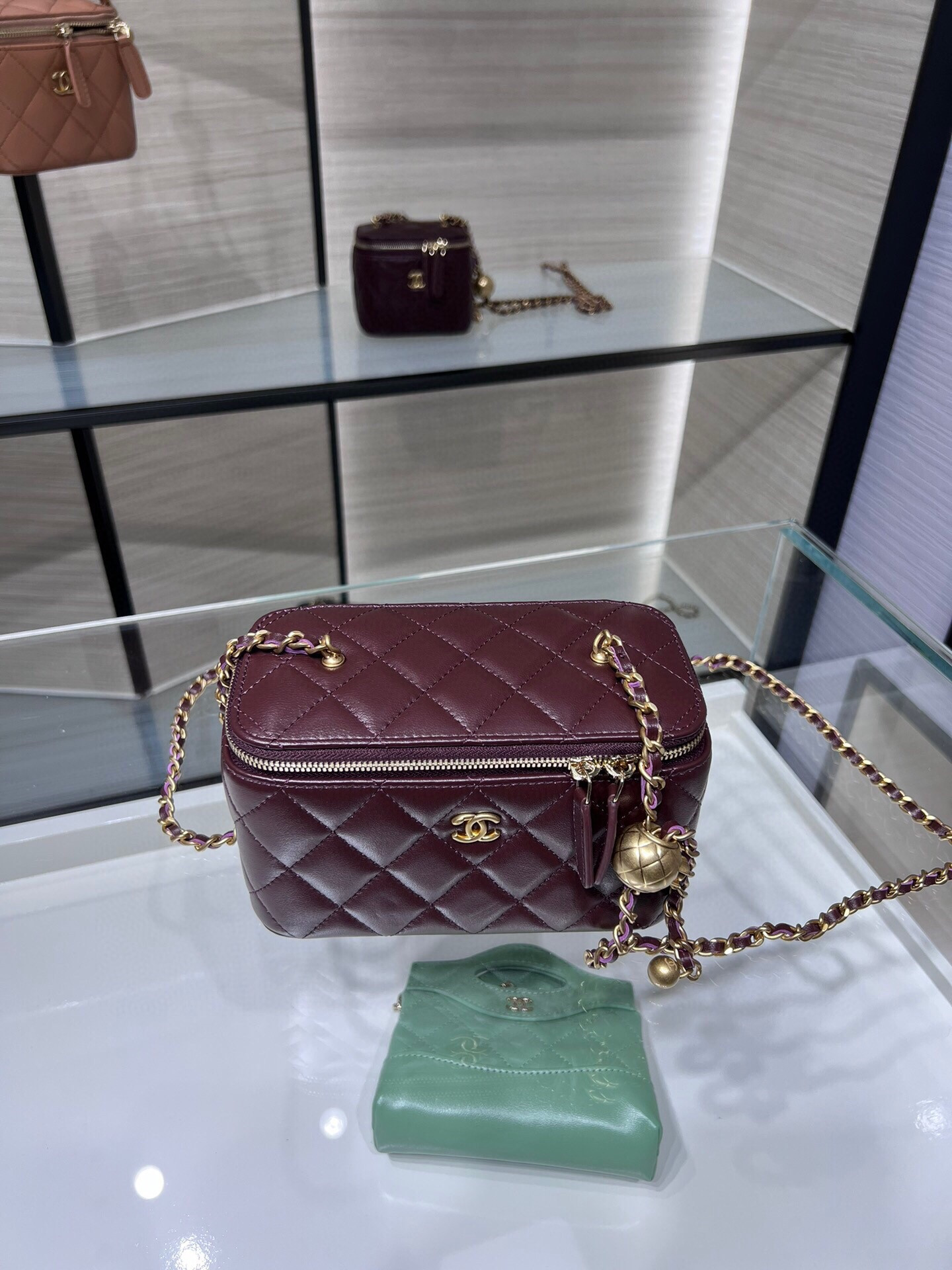 Ch*el clutch with chain 9.5x 17x 8cm