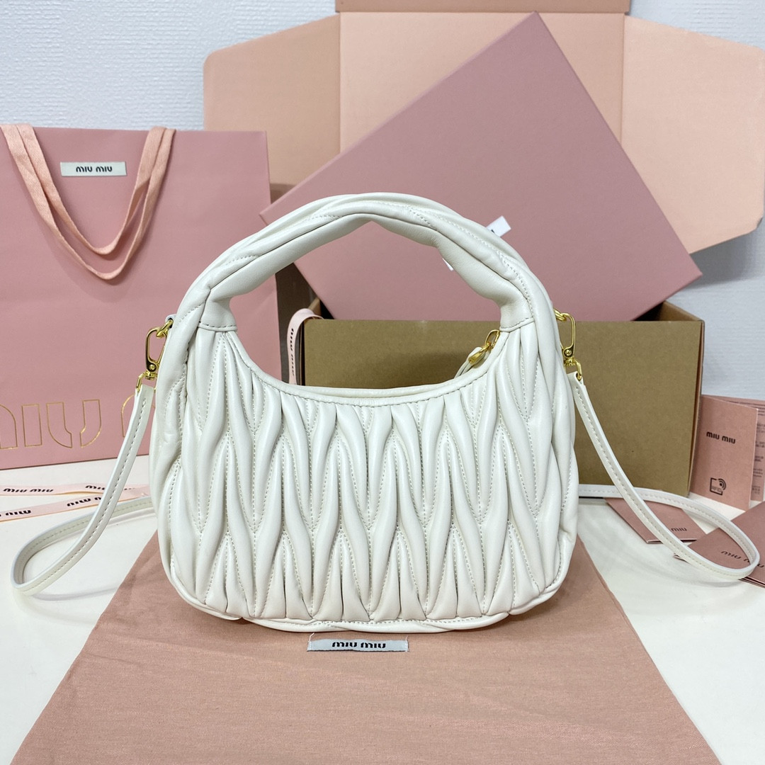 Miu Miu Wander matelassé nappa leather hobo bag 17x20x6cm