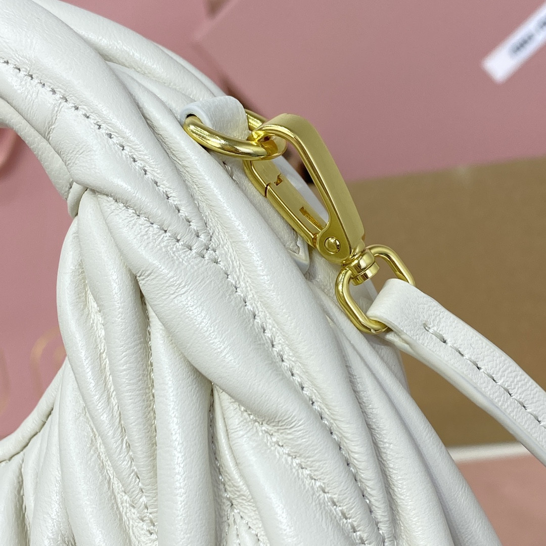 Miu Miu Wander matelassé nappa leather hobo bag 17x20x6cm