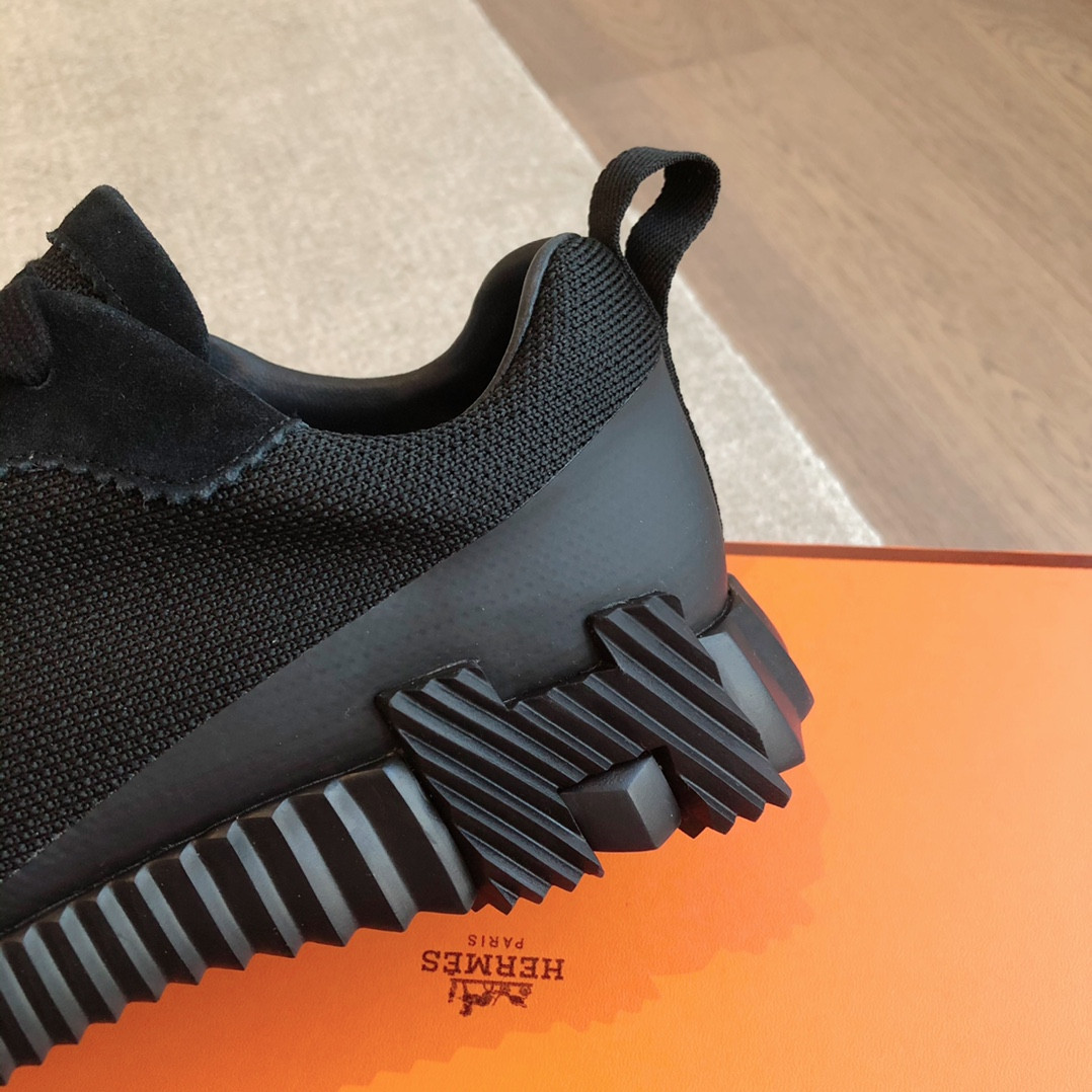 UA Hermès Bouncing Sneaker