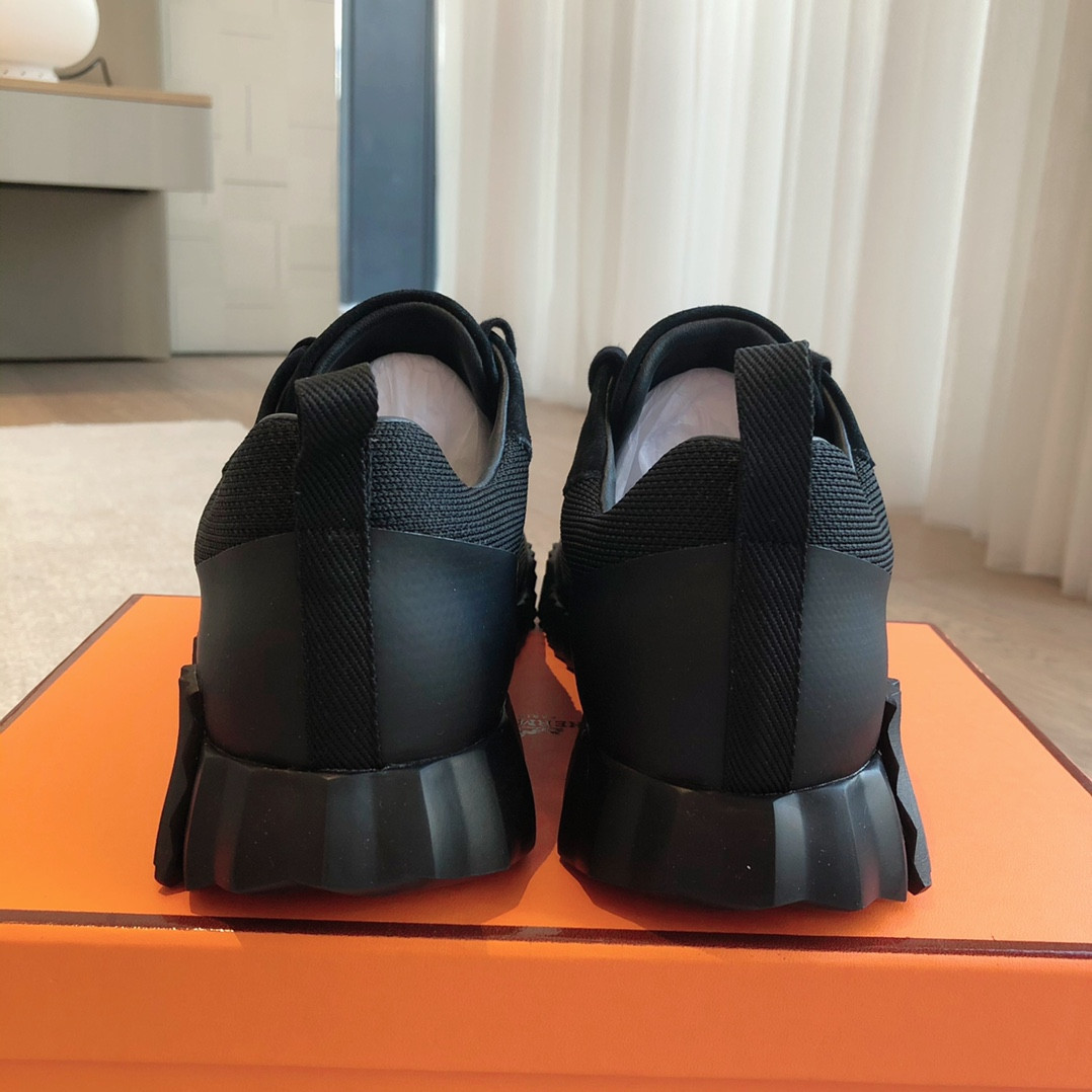 UA Hermès Bouncing Sneaker