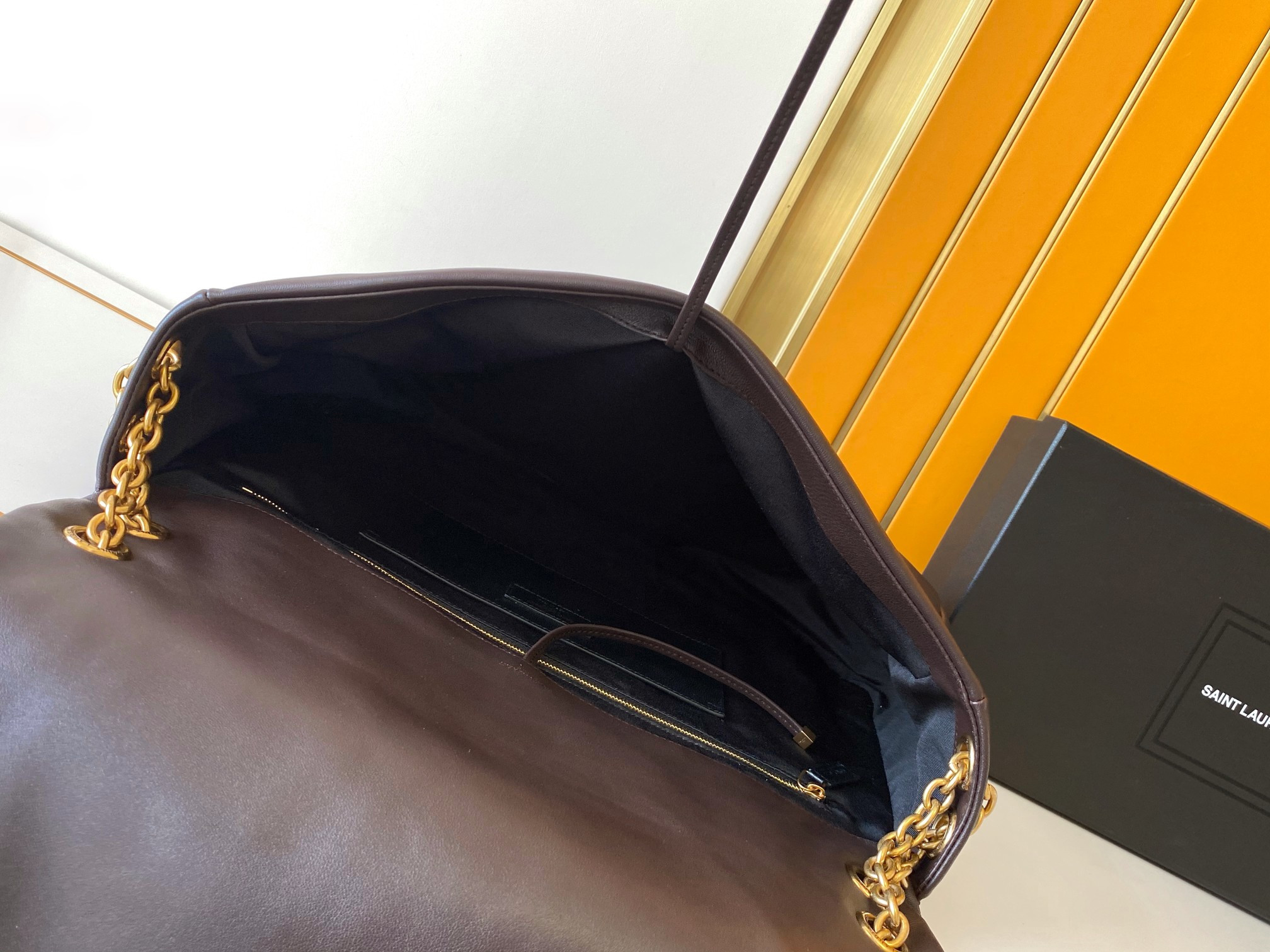 Y*L large jamie 4.3 in lambskin 43x29x9cm