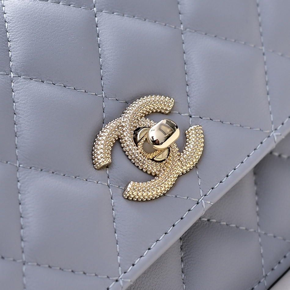 Ch*el clutch with chain 11x18.5x6cm