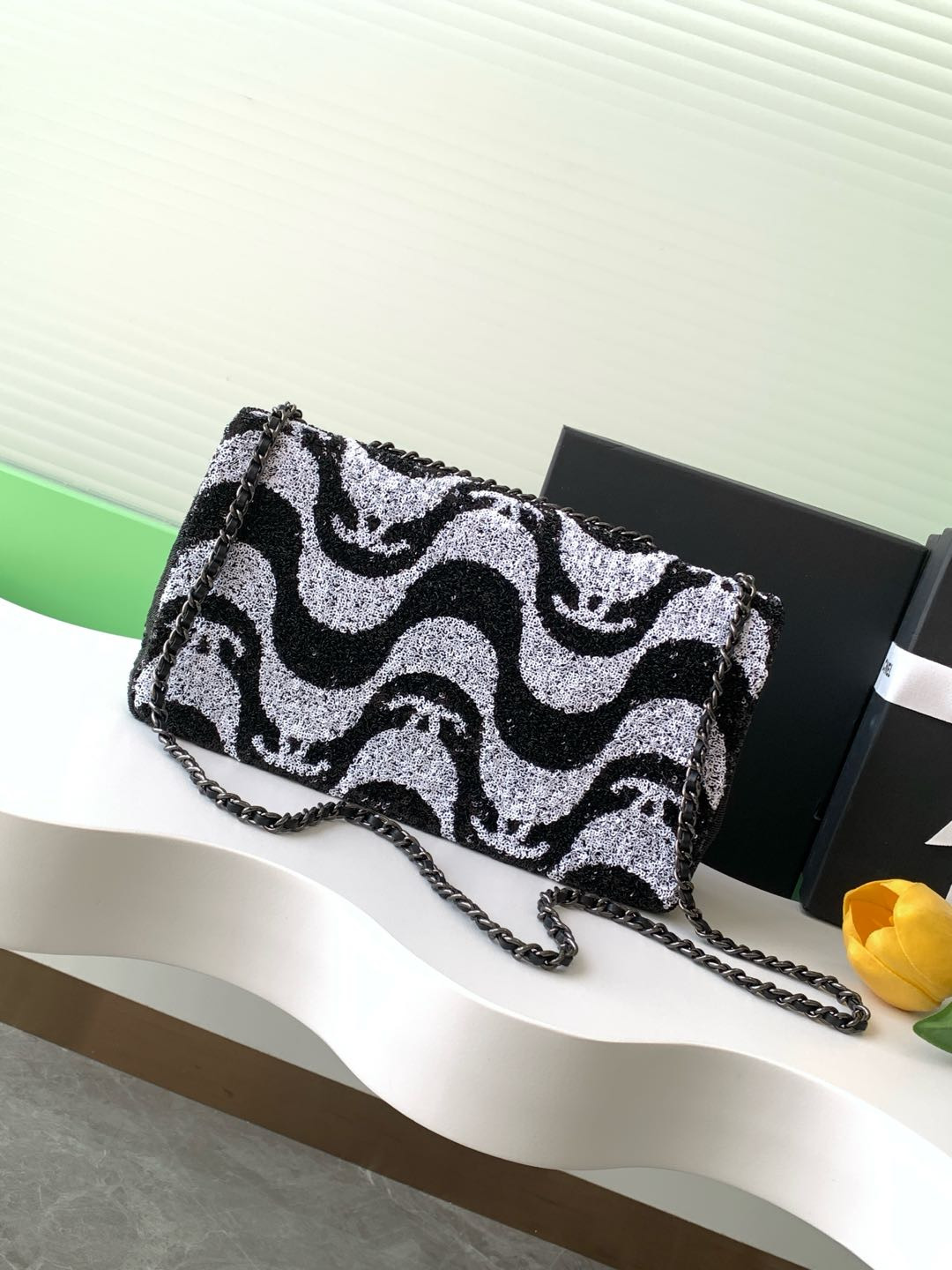 Ch*el flap bag 15x25x7cm